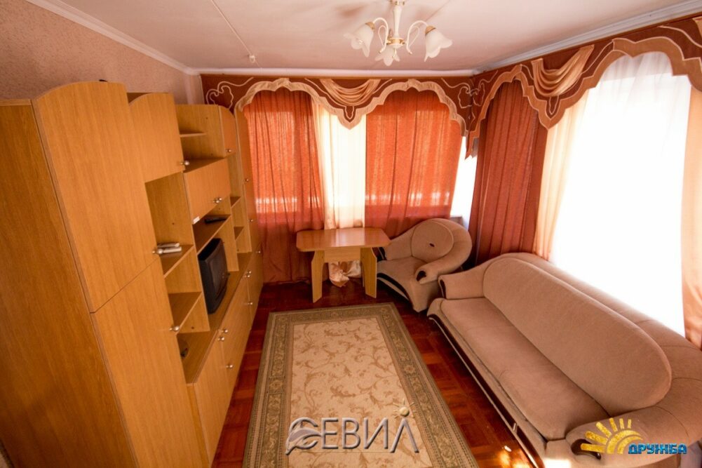 коттедж (гостиная) коттедж (гостиная)