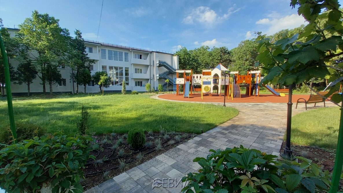 детская площадка детская площадка