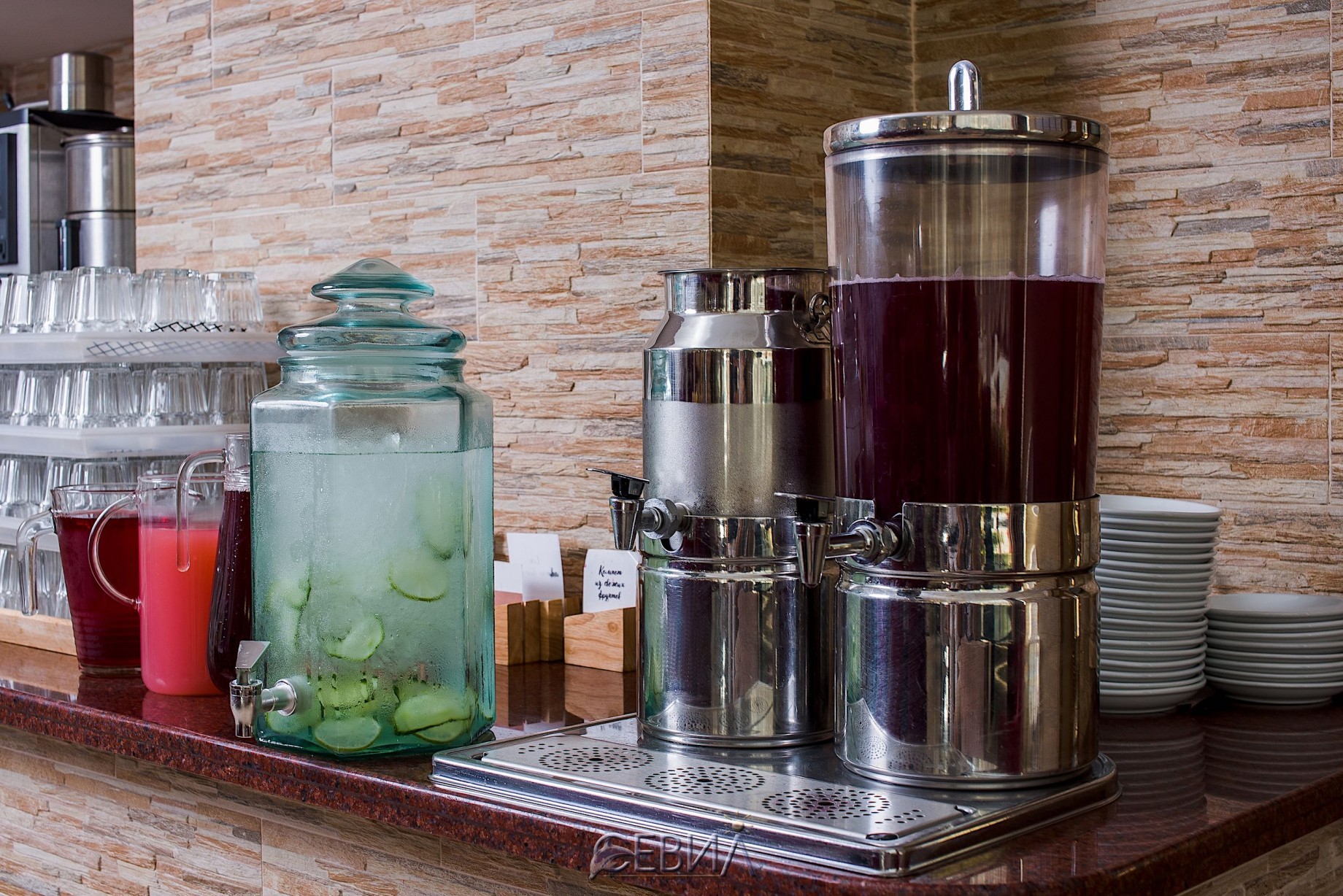 3746-11058.jpg 3746-11058.jpg