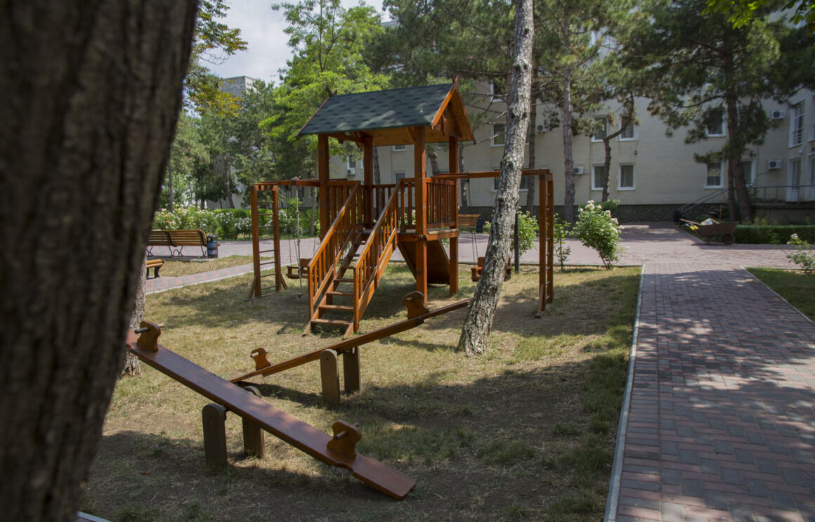 детская площадка детская площадка