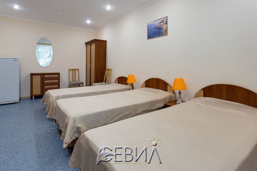 4034-7578.jpg 4034-7578.jpg