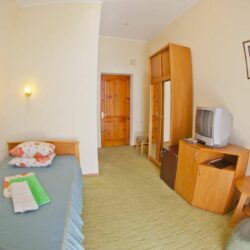 1-комнатный 1-местный номер Юг, корп. №1 (5 этажей, без лифта) 1-комнатный 1-местный номер Юг, корп. №1 (5 этажей, без лифта)